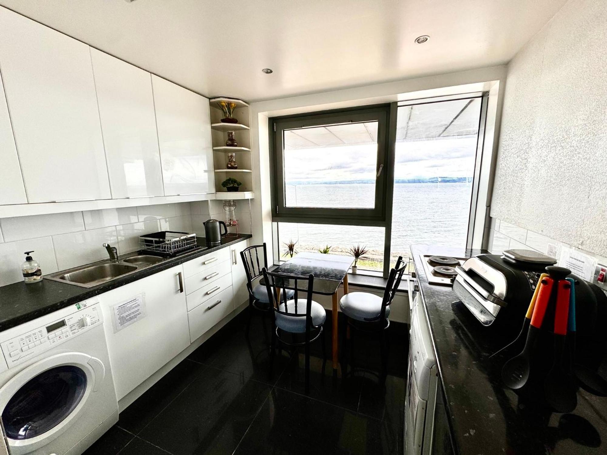 Ocean Park Apartments - Oceanfront - Free Parking And Fast Wifi EDI Eksteriør bilde